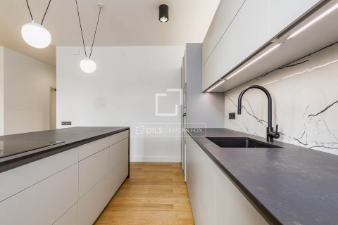 Apartamento en venta en Barcelona, España 4 dormitorios, 140 m2 No. 150787 - foto 8