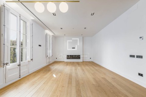Apartamento en venta en Barcelona, España 4 dormitorios, 140 m2 No. 150787 - foto 4