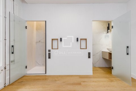 Apartamento en venta en Barcelona, España 4 dormitorios, 140 m2 No. 150787 - foto 14