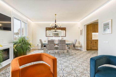 Lägenhet till salu i Barcelona, Spanien 4 sovrum, 162 kvm. Nr. 150785 - foto 2