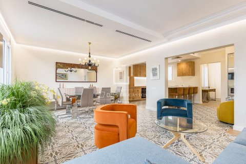 Lägenhet i Barcelona, Spanien 4 sovrum, 162 kvm. Nr. 150785