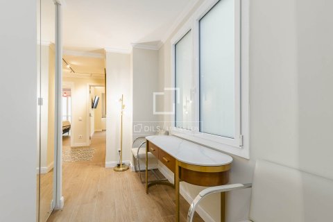 Lägenhet till salu i Barcelona, Spanien 4 sovrum, 162 kvm. Nr. 150785 - foto 19