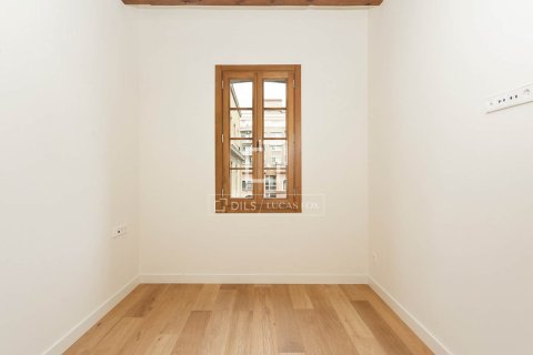 Продажа квартиры в Барселона, Испания 3 спальни, 158м2 №150789 - фото 15