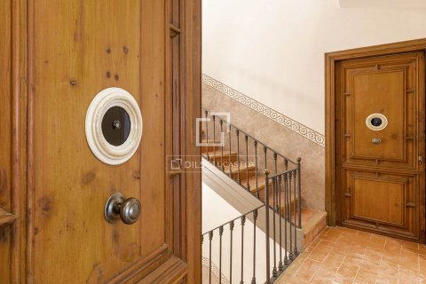 Продажа квартиры в Барселона, Испания 3 спальни, 158м2 №150789 - фото 18