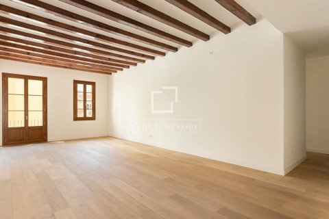 Продажа квартиры в Барселона, Испания 3 спальни, 158м2 №150789 - фото 5