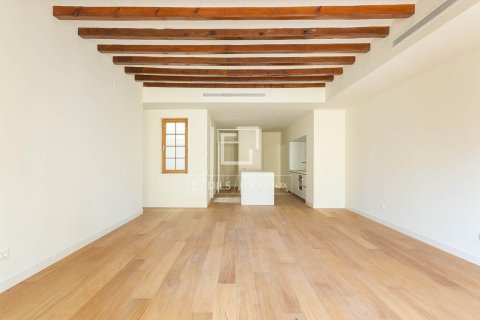 Продажа квартиры в Барселона, Испания 3 спальни, 158м2 №150789 - фото 6