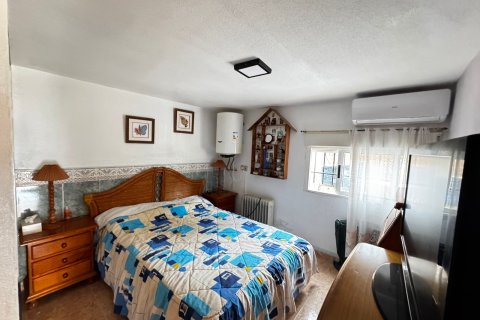 Продажа виллы в Пунта Прима, Аликанте, Испания 5 спален, 200м2 №136970 - фото 14