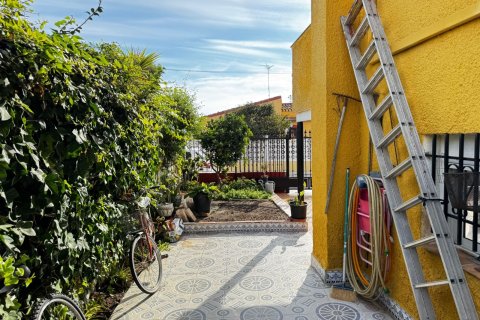 Продажа виллы в Пунта Прима, Аликанте, Испания 5 спален, 200м2 №136970 - фото 22