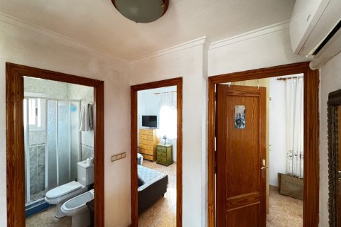 Продажа виллы в Пунта Прима, Аликанте, Испания 5 спален, 200м2 №136970 - фото 17