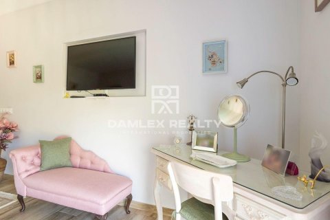 Dom w Lloret de Mar, Girona, Hiszpania 5 sypialni, 280 mkw. nr 177042 – zdjęcie 28