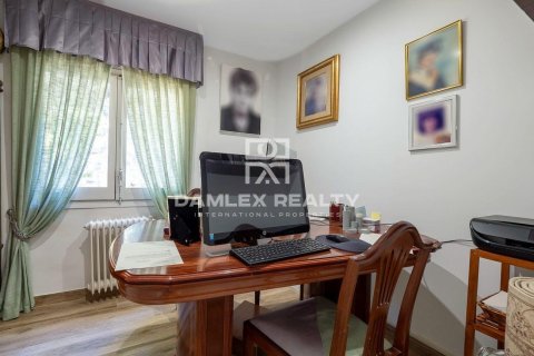 Dom w Lloret de Mar, Girona, Hiszpania 5 sypialni, 280 mkw. nr 177042 – zdjęcie 18