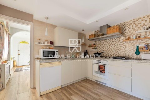 Dom w Lloret de Mar, Girona, Hiszpania 5 sypialni, 280 mkw. nr 177042 – zdjęcie 13