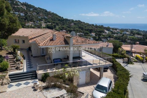 Willa w Lloret de Mar, Girona, Hiszpania 4 sypialnie, 290 mkw. nr 177045