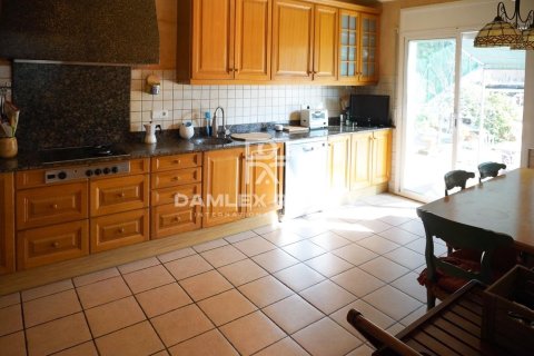 Dom w Lloret de Mar, Girona, Hiszpania 6 sypialni, 390 mkw. nr 177044 – zdjęcie 9
