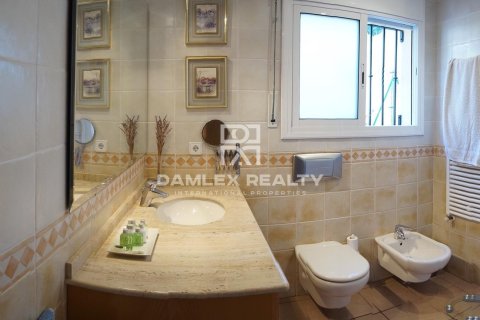 Dom w Lloret de Mar, Girona, Hiszpania 6 sypialni, 390 mkw. nr 177044 – zdjęcie 20