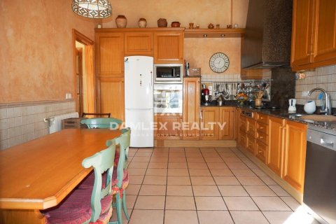 Dom w Lloret de Mar, Girona, Hiszpania 6 sypialni, 390 mkw. nr 177044 – zdjęcie 8