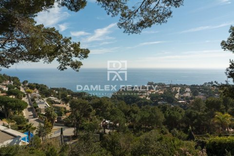 Land plot in Blanes, Girona, Spain 1574 sq.m. No. 177043