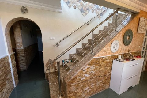 Продажа виллы в Гуардамар-дель-Сегура, Аликанте, Испания 6 спален, 450м2 №119010 - фото 21