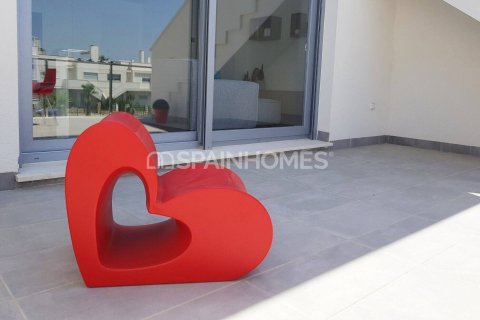 Продажа квартиры в Ориуэла, Аликанте, Испания 2 спальни, 82м2 №142701 - фото 3