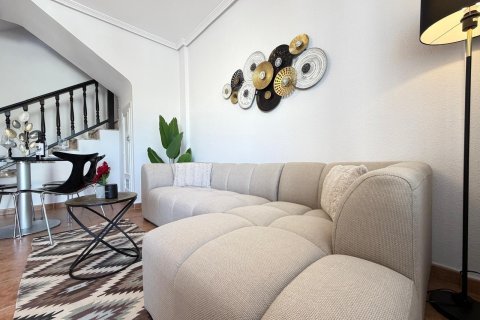 House for sale in Alicante, Spain 3 bedrooms, 75 sq.m. No. 166106 - photo 13