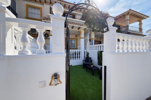 House in Alicante, Spain 3 bedrooms, 75 sq.m. No. 166106