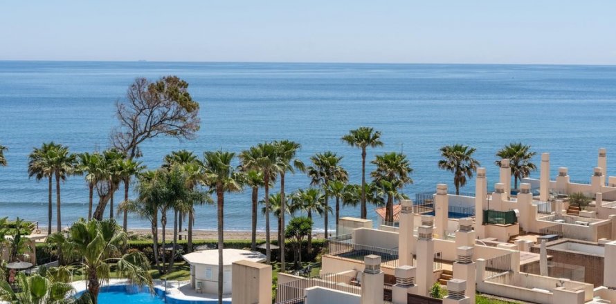 Duplex Estepona, Malaga, Spain 2 bedrooms, 126 sq.m. No. 107981