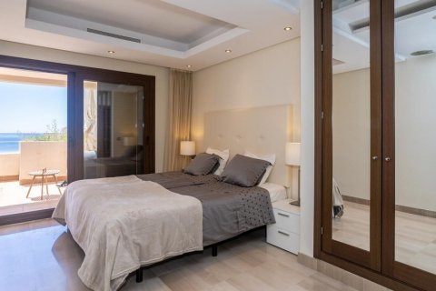 Duplex for sale Estepona, Malaga, Spain 2 bedrooms, 126 sq.m. No. 107981 - photo 13