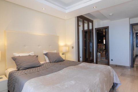 Duplex for sale Estepona, Malaga, Spain 2 bedrooms, 126 sq.m. No. 107981 - photo 14