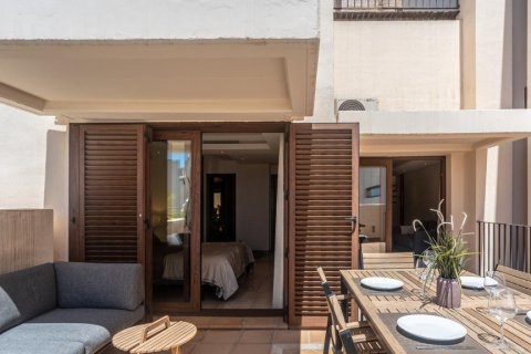 Duplex for sale Estepona, Malaga, Spain 2 bedrooms, 126 sq.m. No. 107981 - photo 12