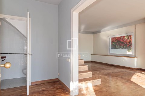 Huvila vuokrattavana Sant Just Desvern, Barcelona, Espanja, 5 makuuhuonetta, 411 m2 No. 192854 - kuva 28