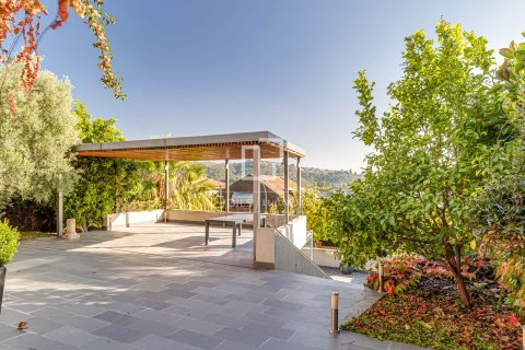 Huvila vuokrattavana Sant Just Desvern, Barcelona, Espanja, 5 makuuhuonetta, 411 m2 No. 192854 - kuva 9