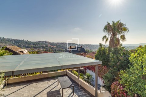 Huvila Sant Just Desvern, Barcelona, Espanja 5 makuuhuonetta, 411 m2 No. 192854