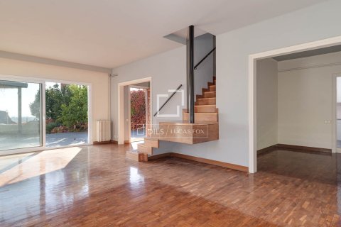 Huvila vuokrattavana Sant Just Desvern, Barcelona, Espanja, 5 makuuhuonetta, 411 m2 No. 192854 - kuva 29