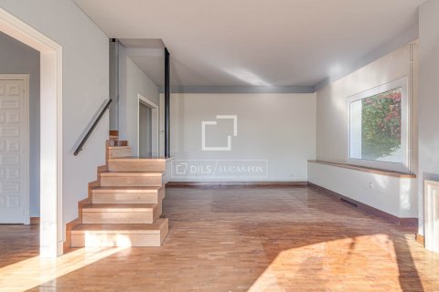 Huvila vuokrattavana Sant Just Desvern, Barcelona, Espanja, 5 makuuhuonetta, 411 m2 No. 192854 - kuva 10