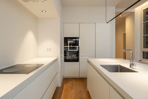 Huoneisto vuokrattavana Barcelona, Espanja, 2 makuuhuonetta, 114 m2 No. 192858 - kuva 10