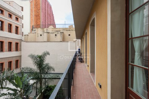 Huoneisto vuokrattavana Barcelona, Espanja, 2 makuuhuonetta, 114 m2 No. 192858 - kuva 3