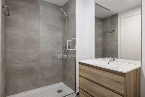 Huoneisto vuokrattavana Barcelona, Espanja, 2 makuuhuonetta, 63 m2 No. 192855 - kuva 11