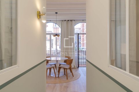 Huoneisto vuokrattavana Barcelona, Espanja, 2 makuuhuonetta, 56 m2 No. 192857 - kuva 14