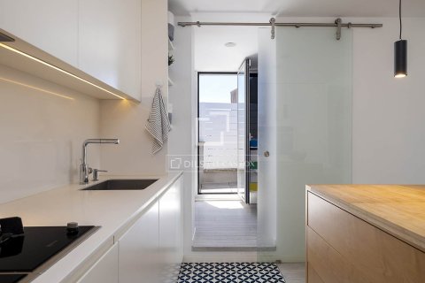 Kattohuoneisto vuokrattavana Barcelona, Espanja, 3 makuuhuonetta, 109 m2 No. 192853 - kuva 6