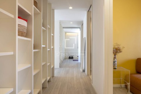 Kattohuoneisto vuokrattavana Barcelona, Espanja, 3 makuuhuonetta, 109 m2 No. 192853 - kuva 30