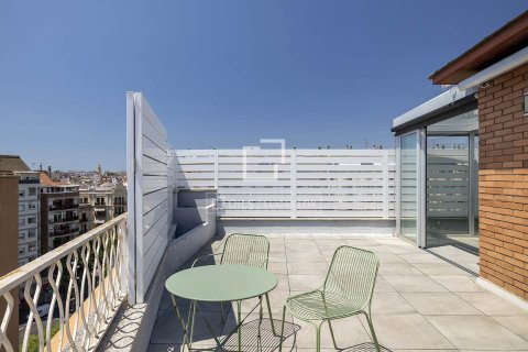 Kattohuoneisto vuokrattavana Barcelona, Espanja, 3 makuuhuonetta, 109 m2 No. 192853 - kuva 15