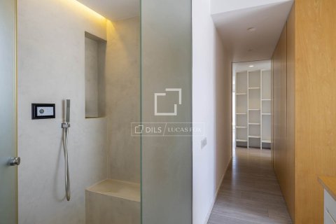 Kattohuoneisto vuokrattavana Barcelona, Espanja, 3 makuuhuonetta, 109 m2 No. 192853 - kuva 22