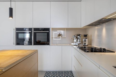 Kattohuoneisto vuokrattavana Barcelona, Espanja, 3 makuuhuonetta, 109 m2 No. 192853 - kuva 8