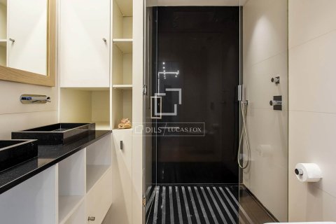 Huvila vuokrattavana Barcelona, Espanja, 5 makuuhuonetta, 365 m2 No. 192856 - kuva 28