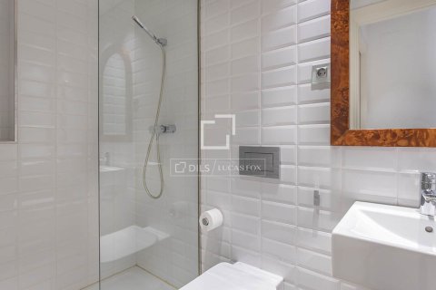 Huvila vuokrattavana Barcelona, Espanja, 5 makuuhuonetta, 365 m2 No. 192856 - kuva 12
