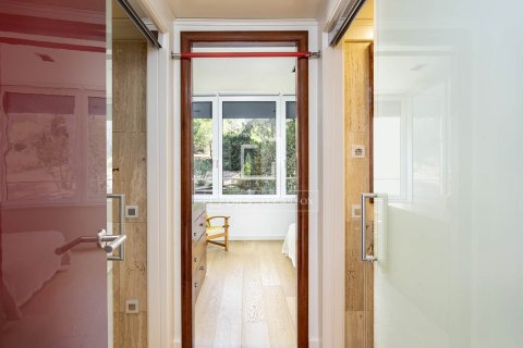 Huvila vuokrattavana Barcelona, Espanja, 5 makuuhuonetta, 365 m2 No. 192856 - kuva 22