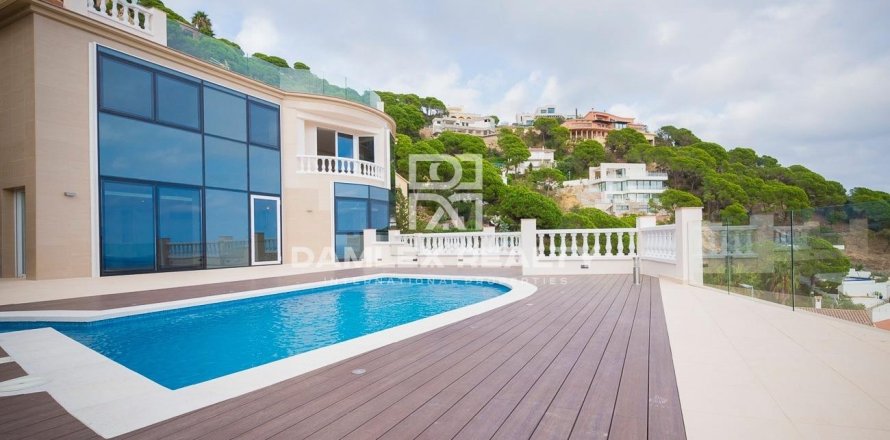 Willa w Lloret de Mar, Girona, Hiszpania 4 sypialnie, 312 mkw. nr 176839