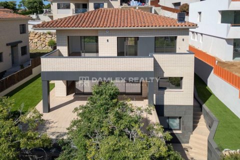 Willa w Sant Feliu de Guixols, Girona, Hiszpania 3 sypialnie, 359 mkw. nr 176837