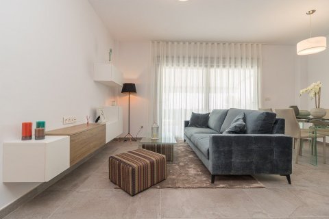 Bungalow for sale Torrevieja, Alicante, Spain 2 bedrooms, 74 sq.m. No. 111480 - photo 11
