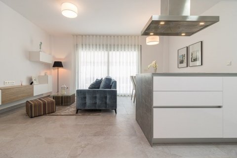 Bungalow for sale Torrevieja, Alicante, Spain 2 bedrooms, 74 sq.m. No. 111480 - photo 7
